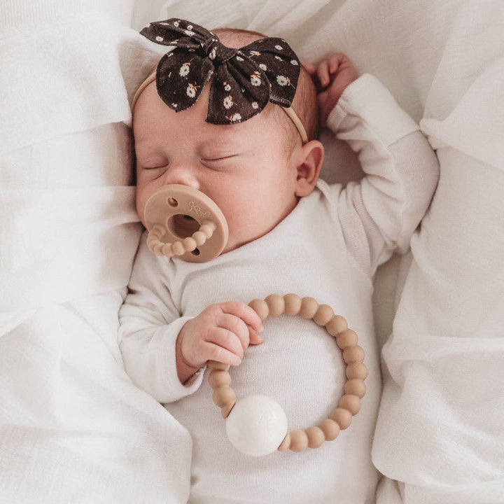 Cutie Teether: Ivory